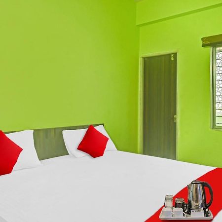 Oyo Tulsi Angan Hotel Danapur Exterior photo
