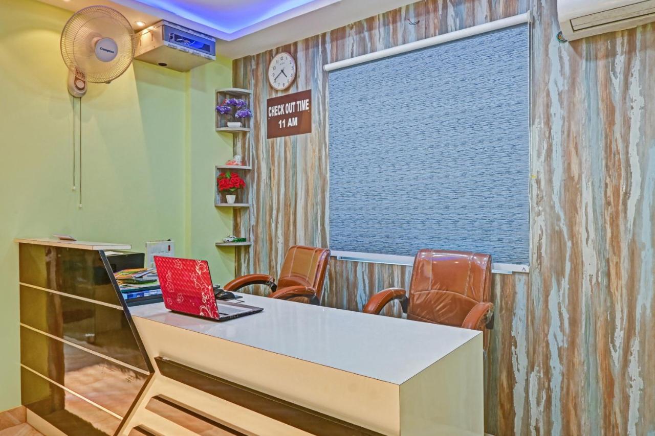 Oyo Tulsi Angan Hotel Danapur Exterior photo