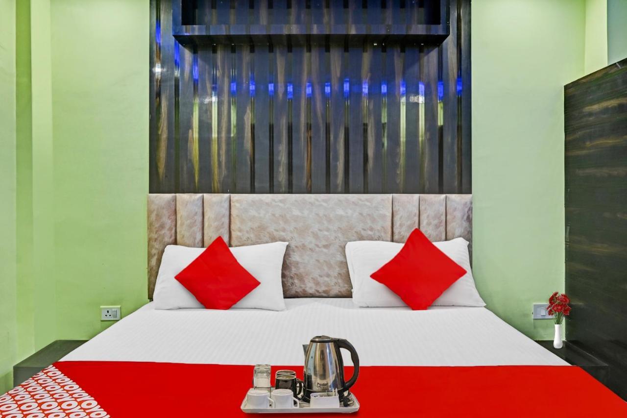 Oyo Tulsi Angan Hotel Danapur Exterior photo